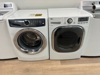 Electrolux washer and LG gas dryer