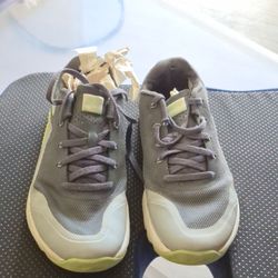 Nike 2015 Run Women Size 6 Gray Teal Aqua Green Running Training Shoes Sneakers