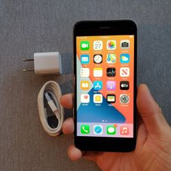 iPhone 6s - UNLOCKED - Like New  