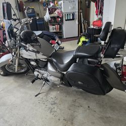 2003 Suzuki Intruder Volusia