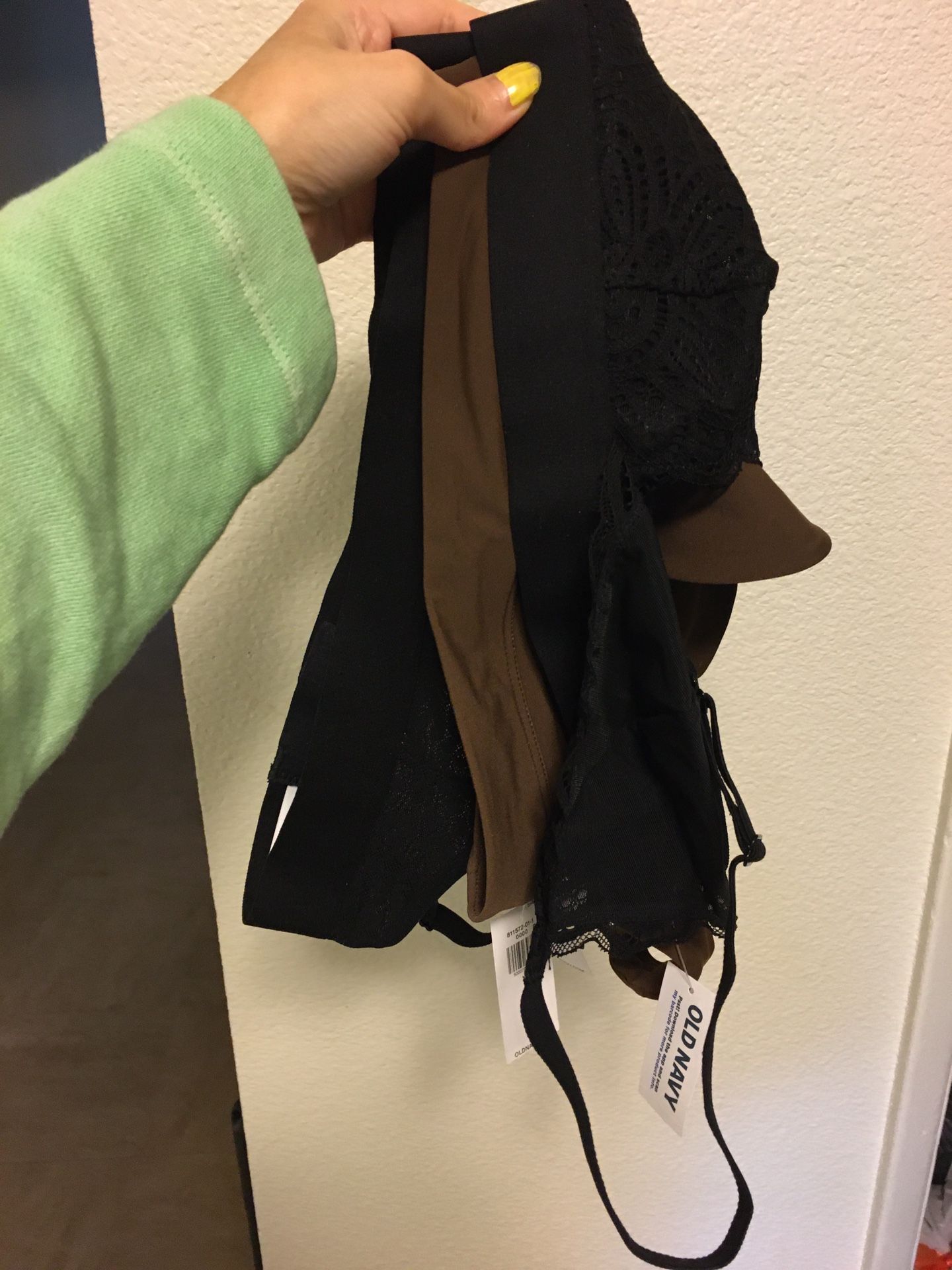 Free New Old Navy Size Xs Bras And Kids Purple Top Size M