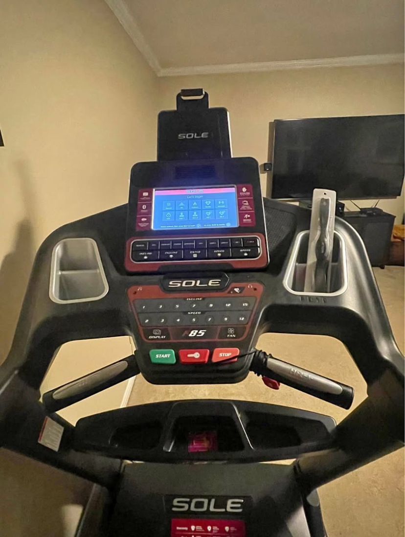 Sòle F85 Treadmìll