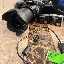 Panasonic LUMIX 