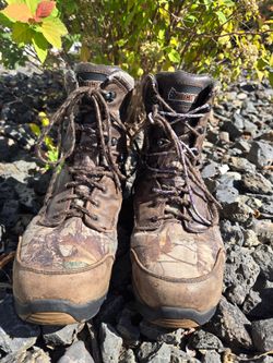 Rocky Camo Hunting Boots. Size 8.5 men's.