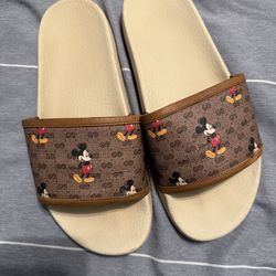 Size 7 Gucci Slides 