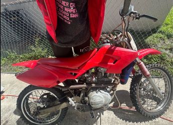 $500 obo. Baja dr 125 2006  need gone asap