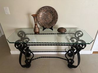 Beautiful Glass Table - Mesa de Cristal