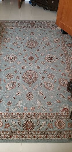 ALFOMBRA GRANDE EN BUENAS CONDICIONES