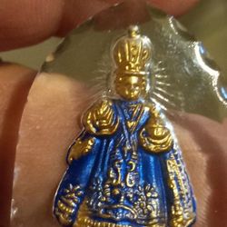 Vtg Mini Glass Statue Carved/Etched Bohemian Crystal  2" x 1"