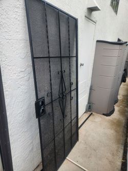 SECURITY DOOR 36 X 80