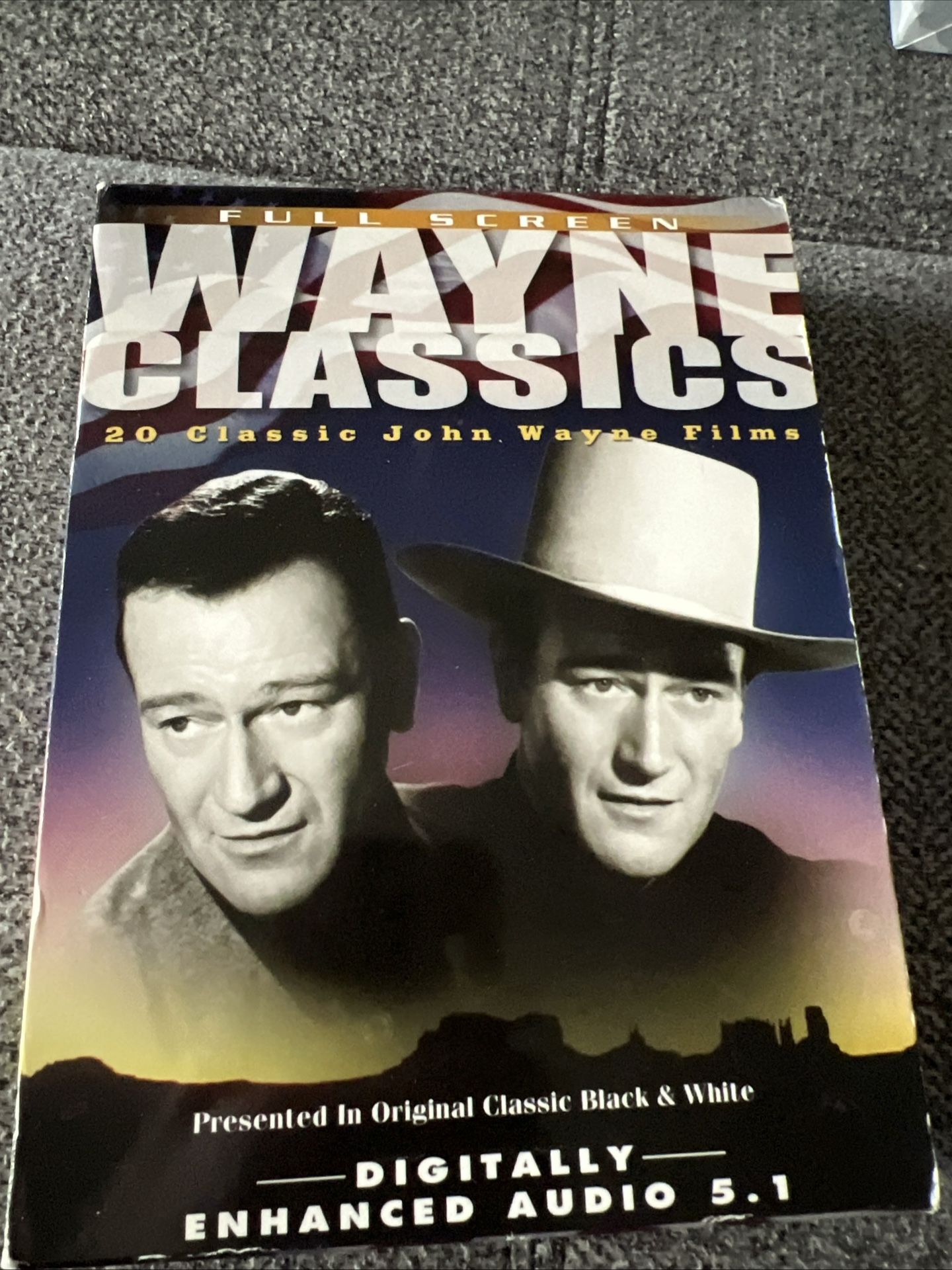 20 John Wayne Classics: 4-disc DVD Set Released In 2005 W/ Slip Cover