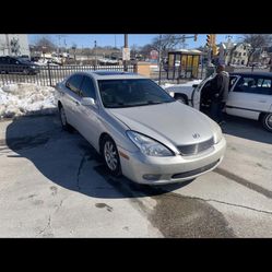 2004 Lexus ES 330