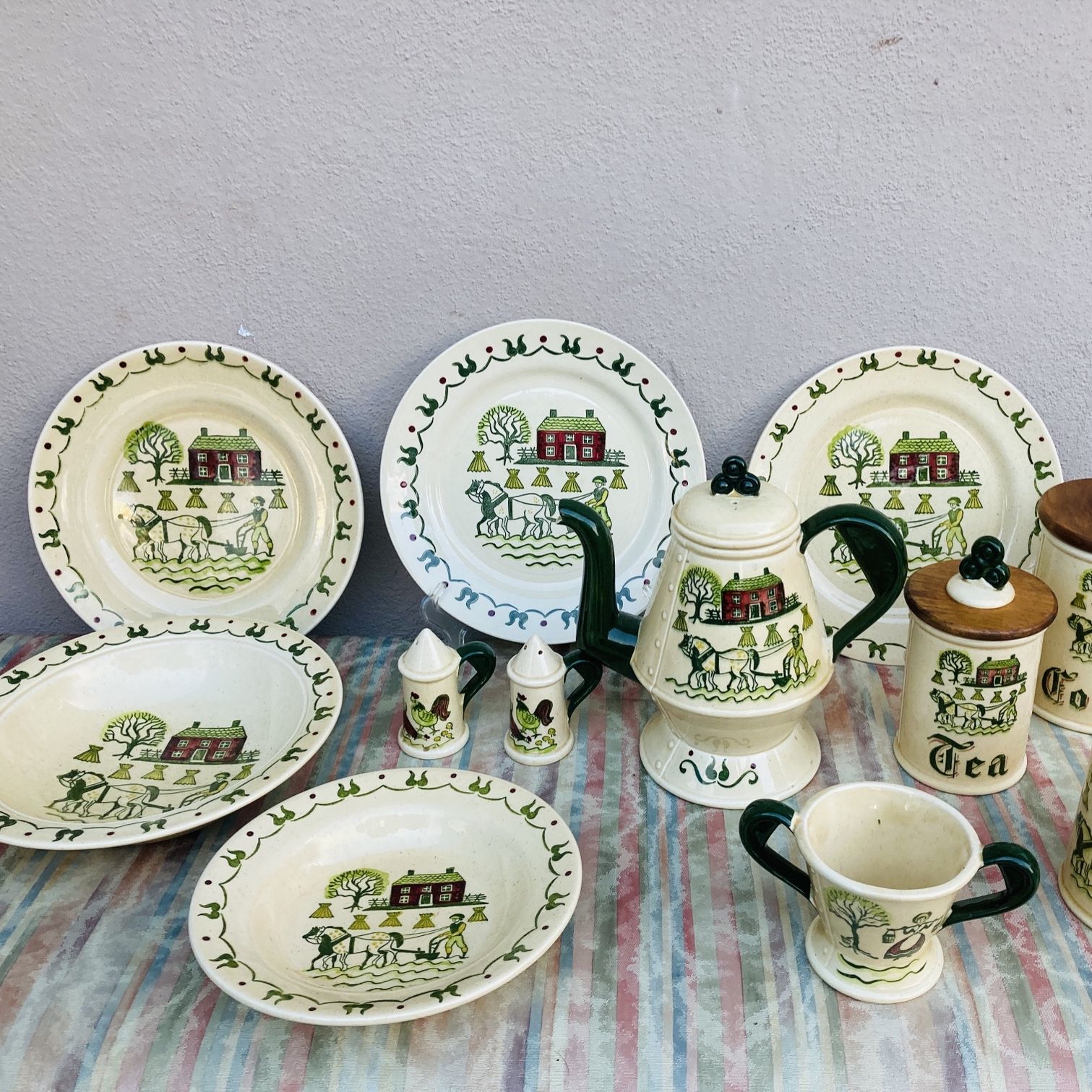 Vintage Metlox ‘POPPYTRAIL’ Vernon Dinnerware ‘HOMESTEAD PROVINCIAL’ Pattern