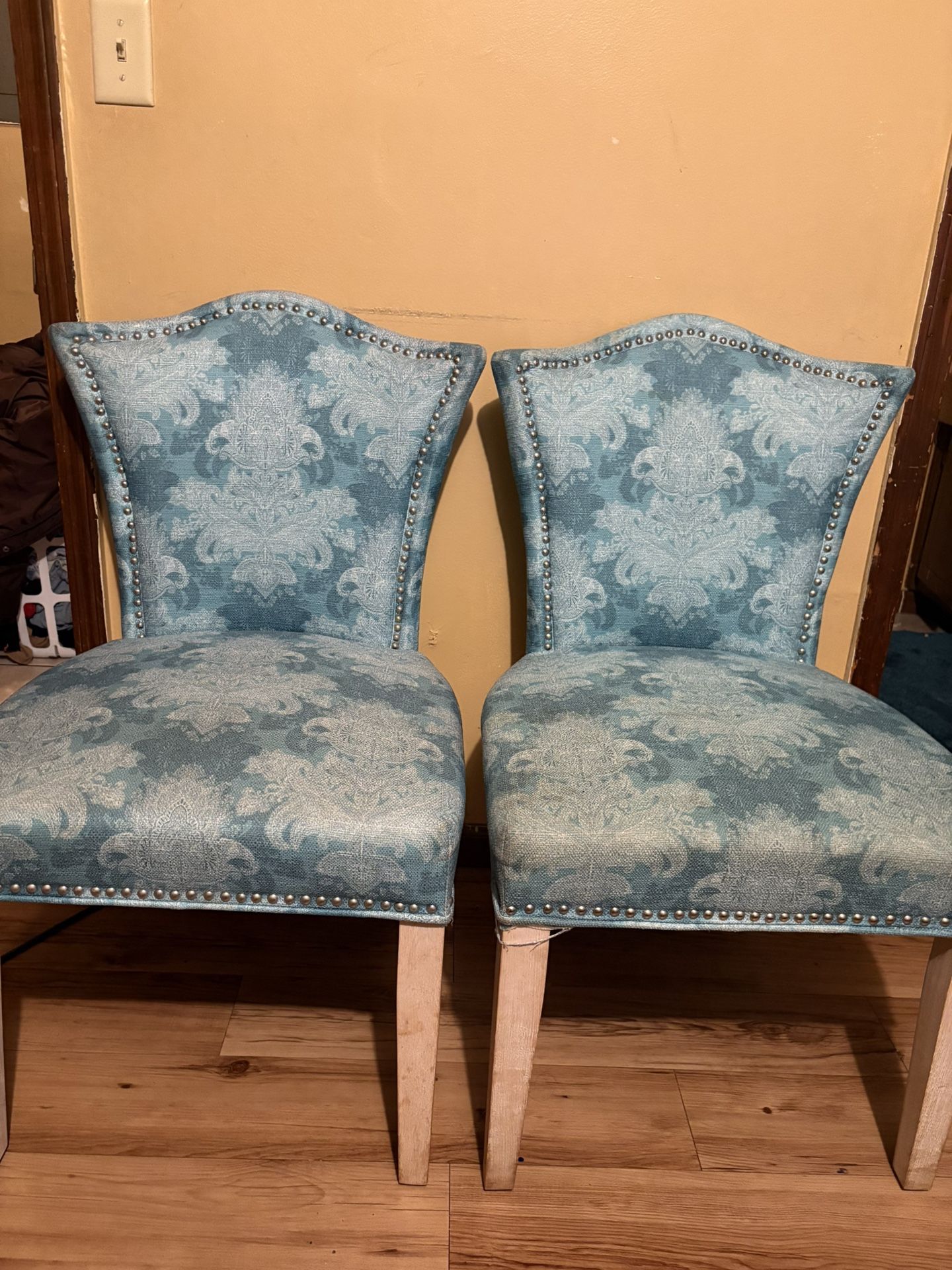 Set of 2 Elegant Accent Chairs - Turquoise Damask Fabric