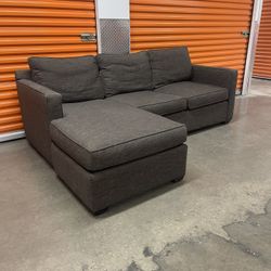 Crate & Barrel 90” Davis Reversible Sectional Sofa Couch W/ Ottoman | FREE DELIVERY | NYC 🚛