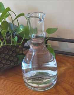 Vtg - Elegant Clear Glass Carafe - 10 1/2" Tall - Holds 1.5 Liter