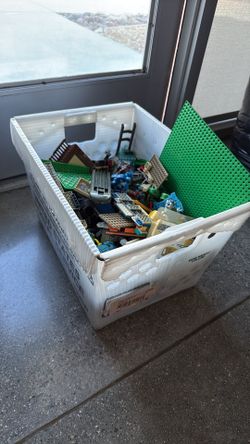 Misc box of Legos