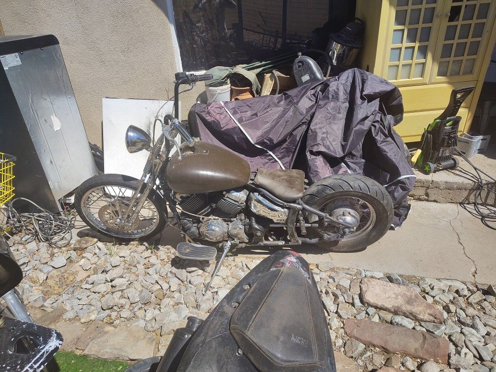 TODAY ONLY $600 Cash And It's Yours ! 1900cx Shaft Driven Suzuki Chopper