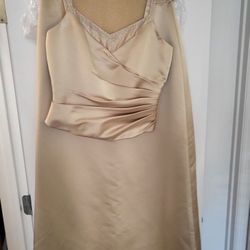 dress...Gold 3 Pc Set...make an offer