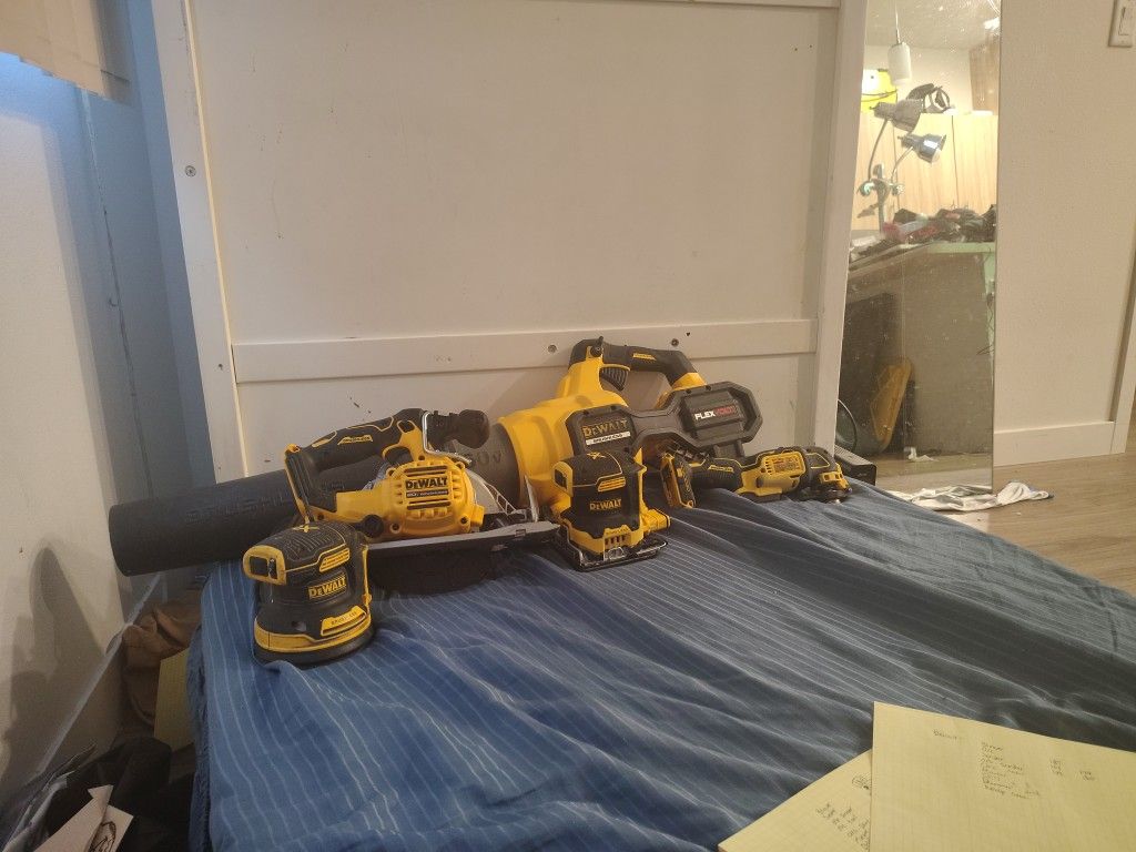 DeWalt Tool Set