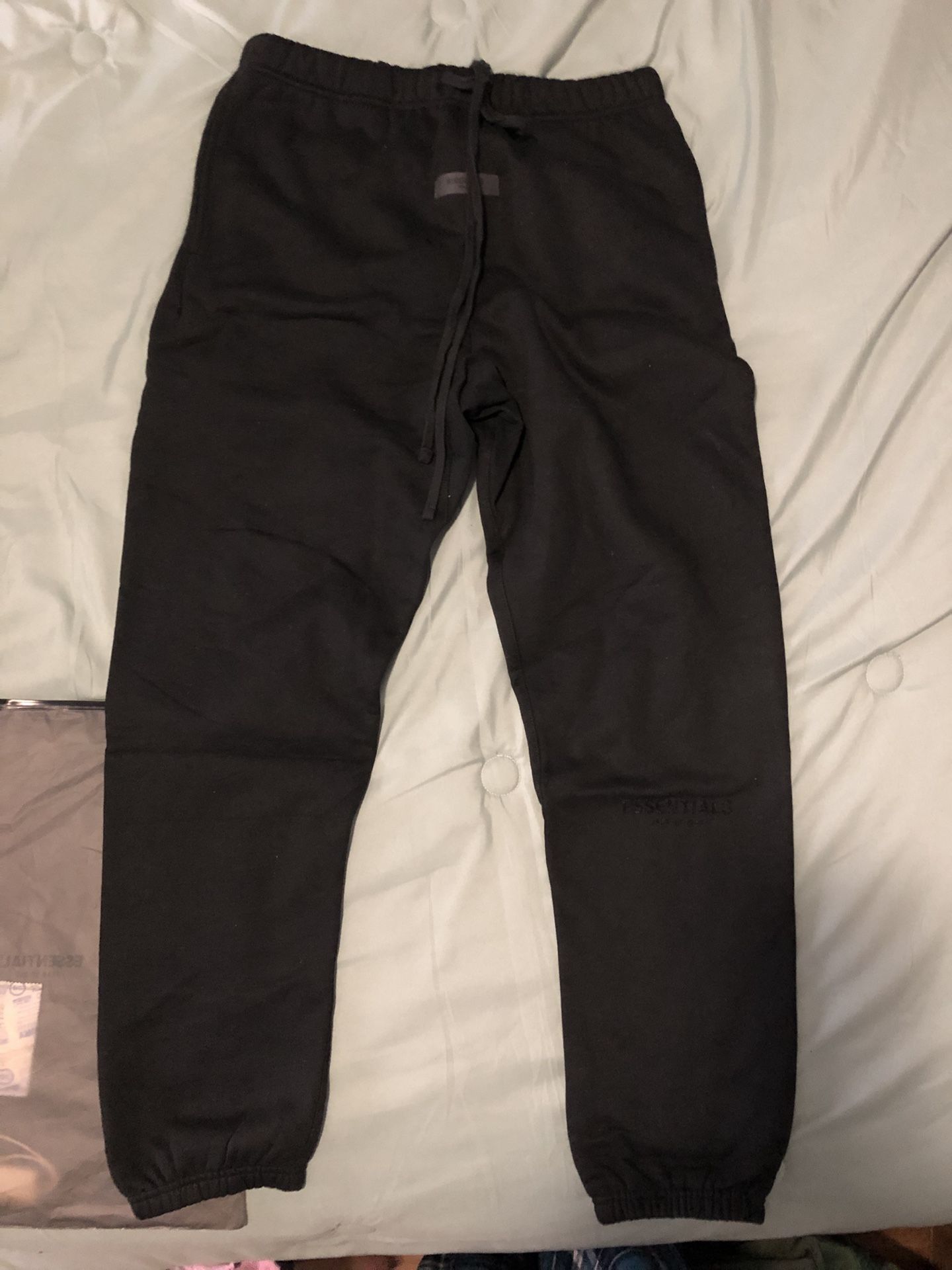 Essential Sweatpants 