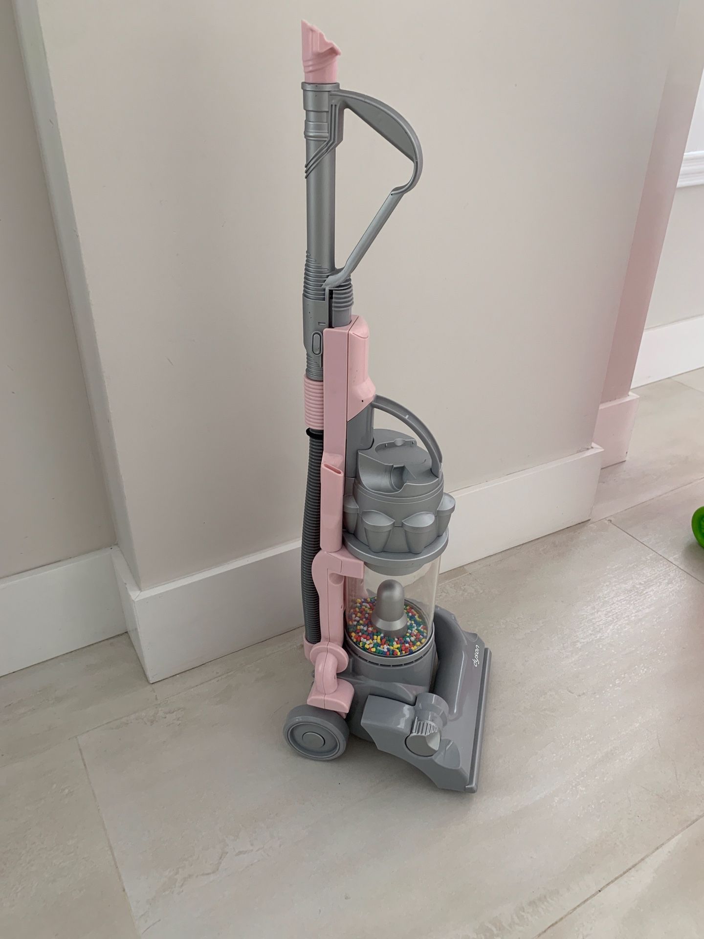 Dyson kids play vacuum