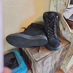 8.5,  G Los Angeles, Boots 