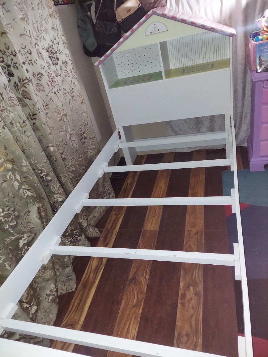 TWIN BED FRAME 🔴$70