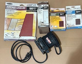 Palm Sander w/Sanding Sheets