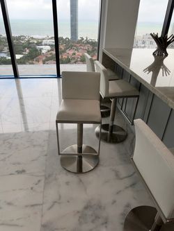 Bar stools  5  like new white adjustable $65 each
