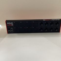 Akai LPD 8