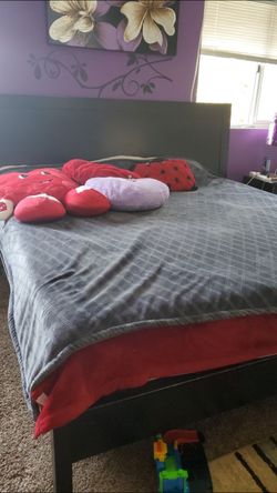 ONLY FRAME NO MATTRESS !!!