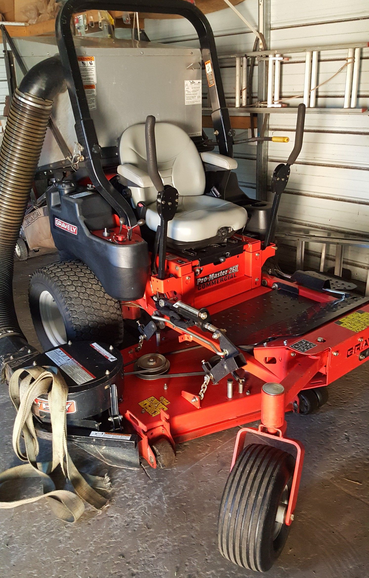 Gravely Pro Master 260 Commercial 60 Inch Zero Turn for Sale in