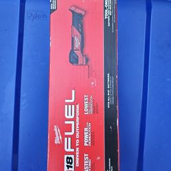 BRAND NEW MILWAUKEE M18 FUEL MULTITOOL 