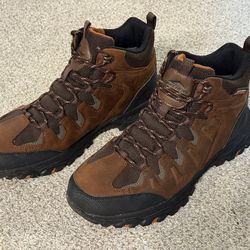 Men's Sketchers Waterproof Hiking Boots - US Size 10