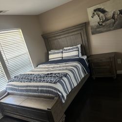 Queen Bedroom Set From Ashley Furniture 