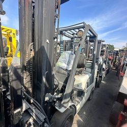 Nissan Forklift 3 Stages 7000 Lbs