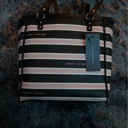 Tommy Hilfiger Purse