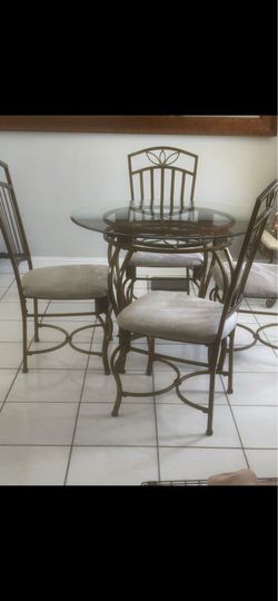 Kitchen table