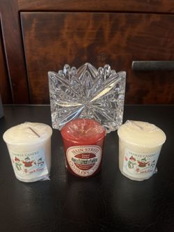 Vintage Crystal Candle Holder with candles