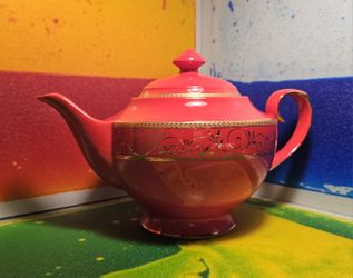 Teavana Exclusive Collection Tea Red & Gold Filigree Bone China Pot Only