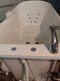 Walk In Jacuzzi Tub
