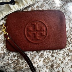 Tory  Burch Wristlet 