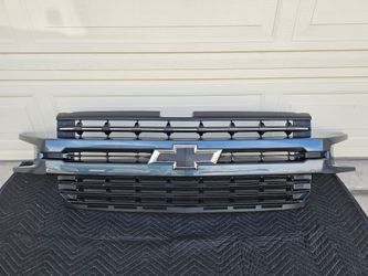 Chevrolet Silverado 1500 OEM Grille