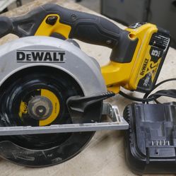 Dewalt DCS391 6 1/2 165mm cordless circular saw w 5ah battery & charger pre owned 891314-1