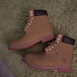 Timberland boots size 8.5 MEN