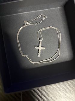 925 Sterling Silver Moissanite Cross Pendant Necklace