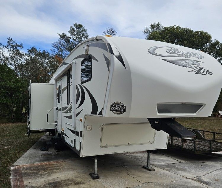 2013 Keystone Cougar Lite