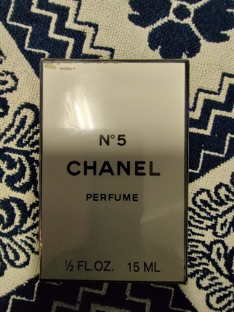 Vintage Chanel No 5 Perfume 15ml Bottle 1/2 FL Oz Sealed, New In Box