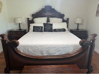 Bedroom set